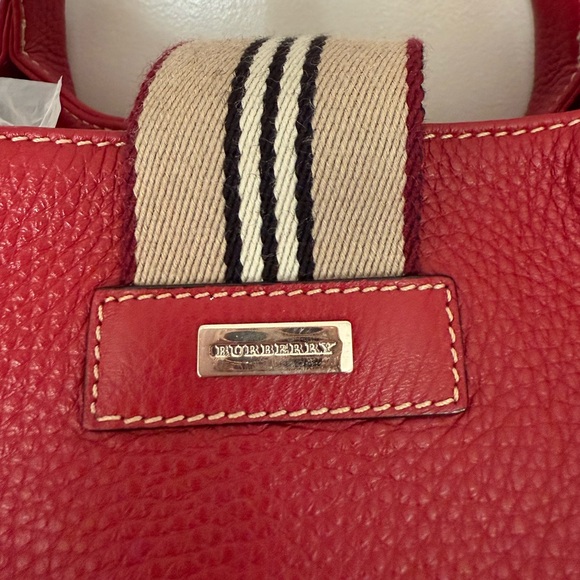 Burberry London Elegant Red Tote Bag - Picture 7 of 8